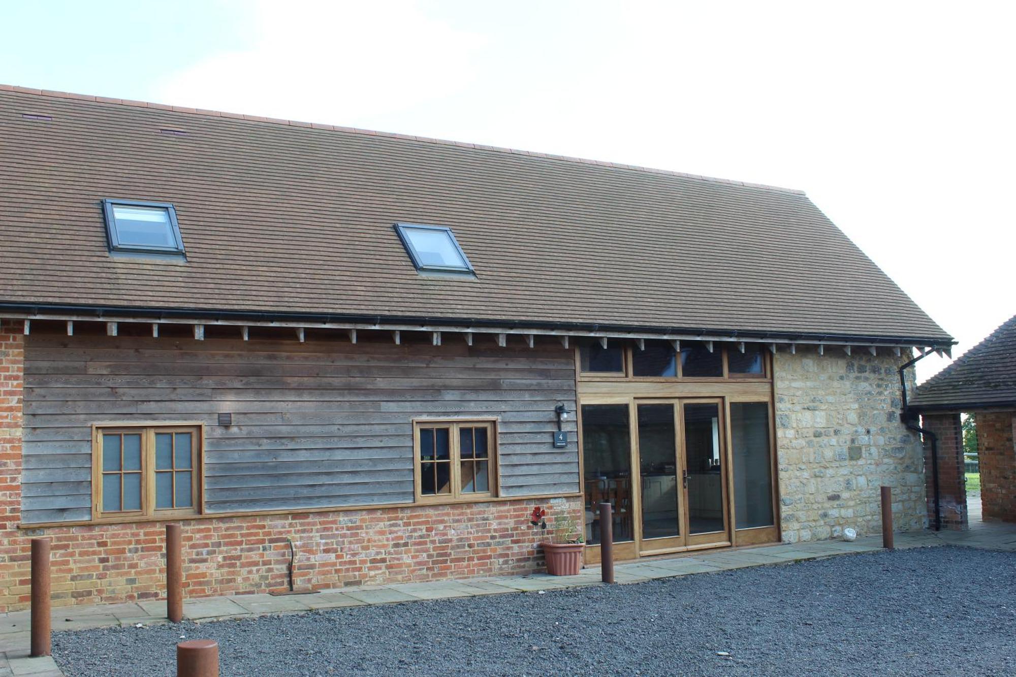 Parkfields Barns Self Catering Accommodation باكنغهام المظهر الخارجي الصورة