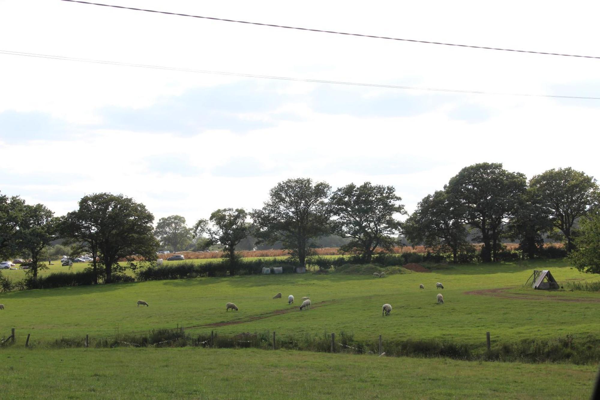Parkfields Barns Self Catering Accommodation باكنغهام المظهر الخارجي الصورة