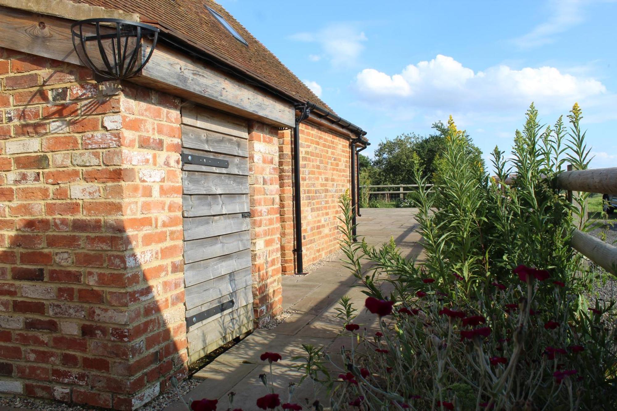 Parkfields Barns Self Catering Accommodation باكنغهام المظهر الخارجي الصورة