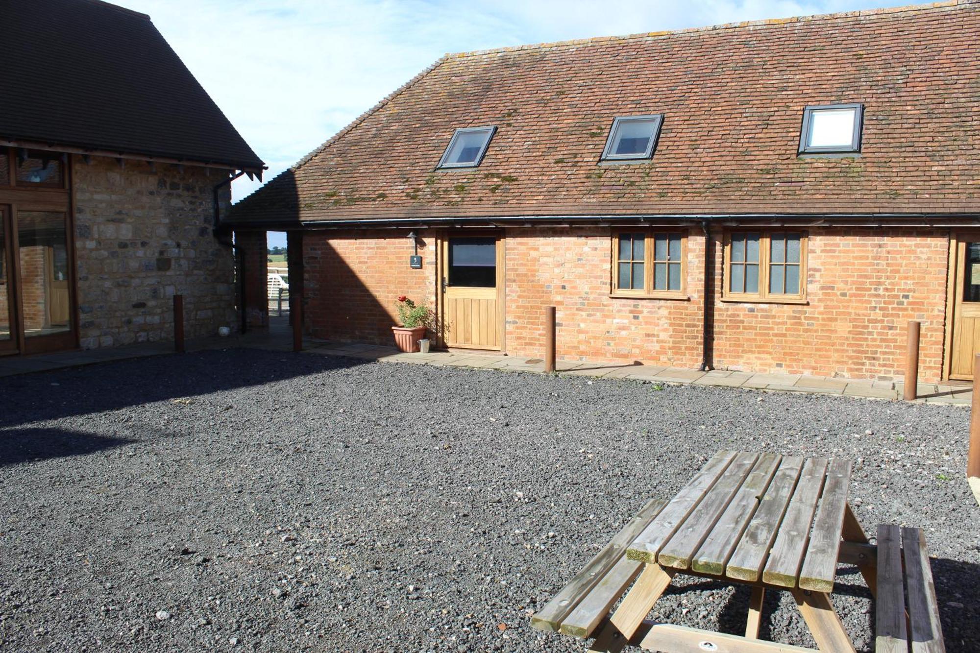 Parkfields Barns Self Catering Accommodation باكنغهام المظهر الخارجي الصورة